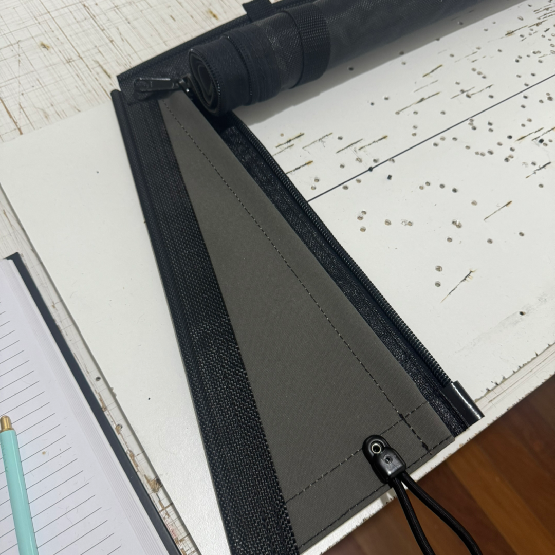 T.C Boxes Dog Box Cover - Full Size (Angle on Left Side)*