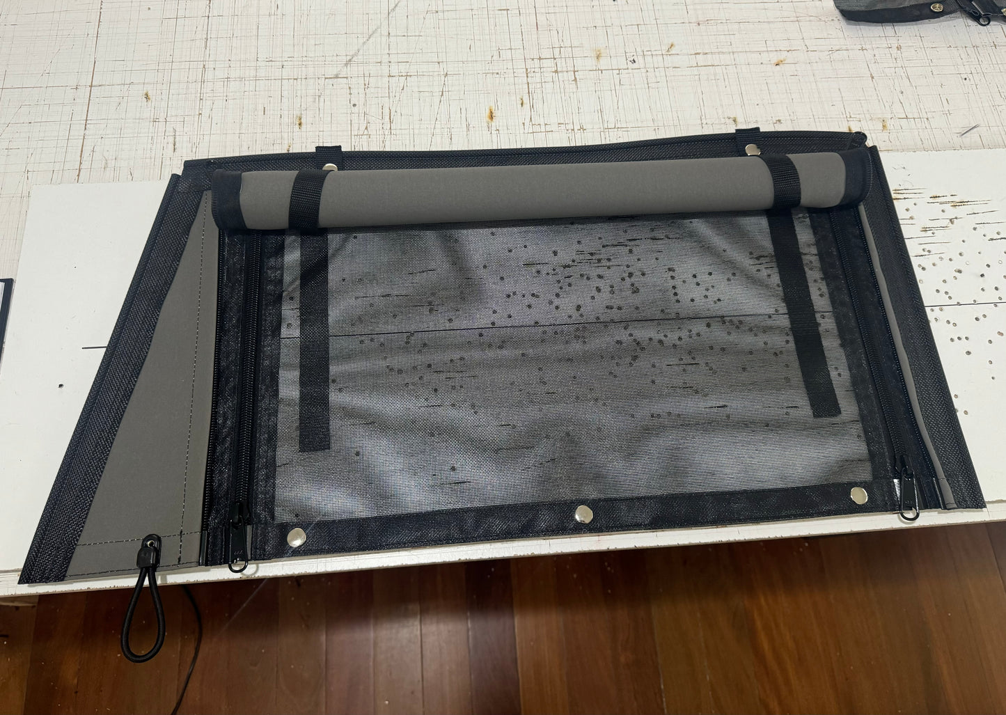 T.C Boxes Dog Box Cover - Full Size (Angle on Left Side)*